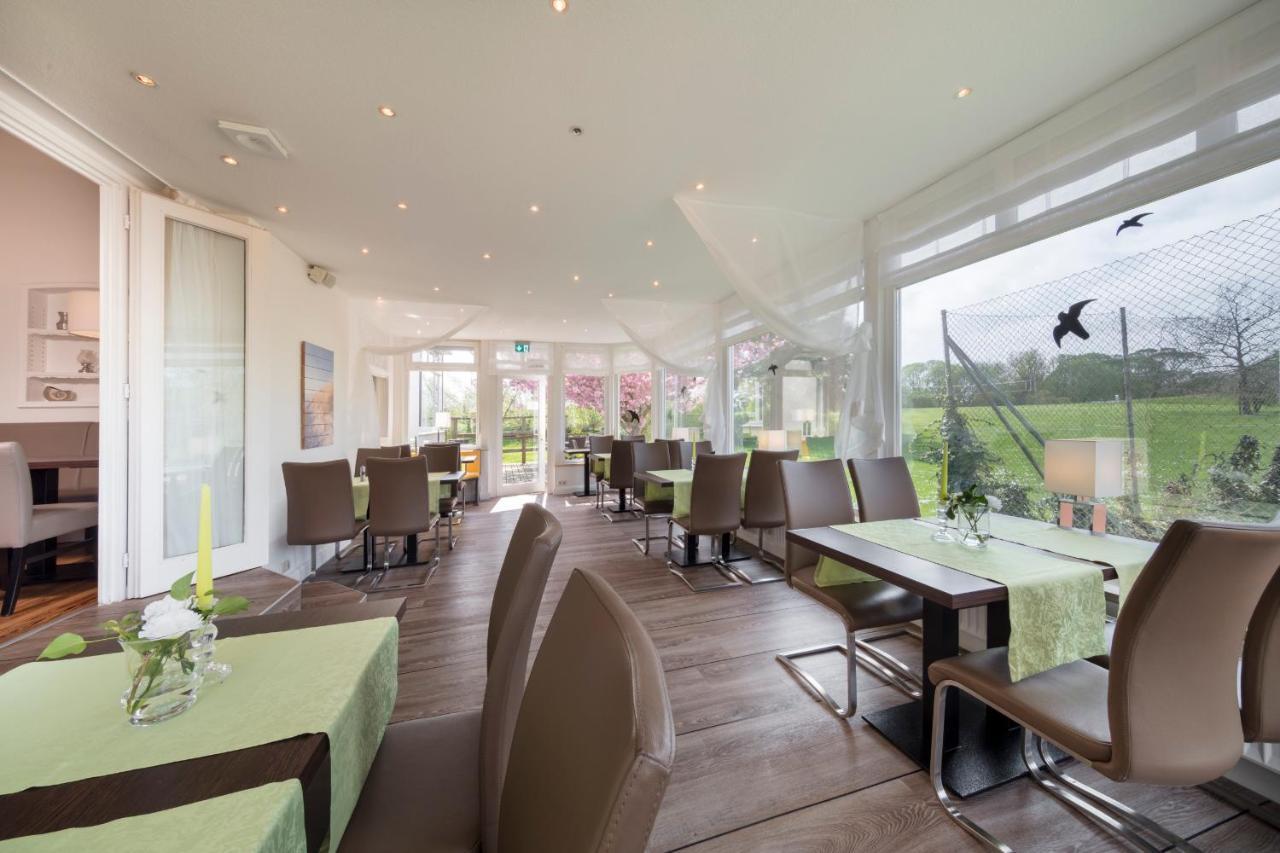 Hofhotel Kraehenberg Grömitz Buitenkant foto