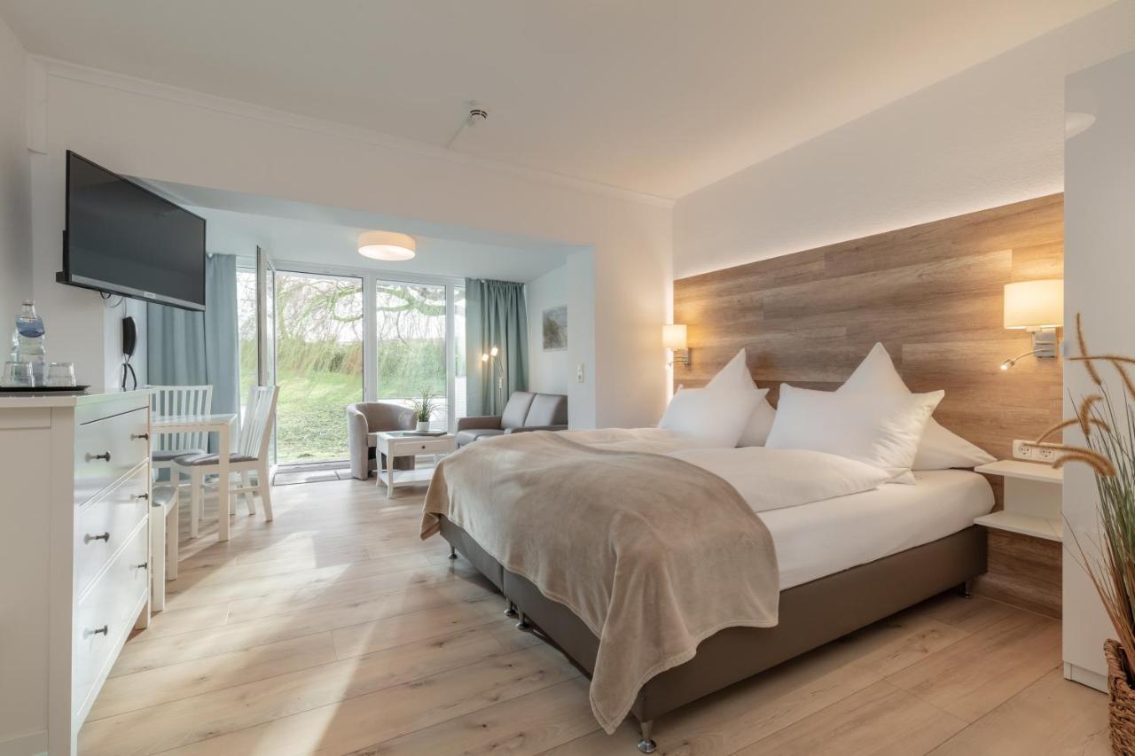 Hofhotel Kraehenberg Grömitz Buitenkant foto