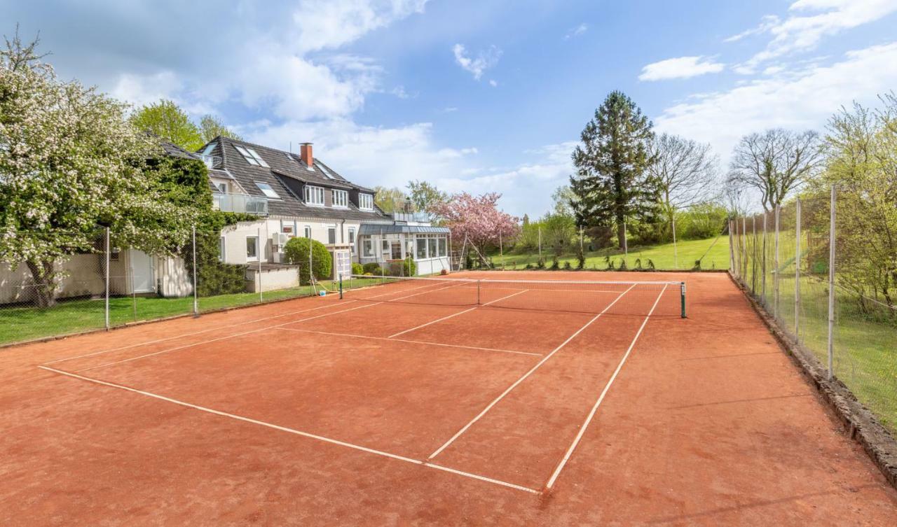 Hofhotel Kraehenberg Grömitz Buitenkant foto